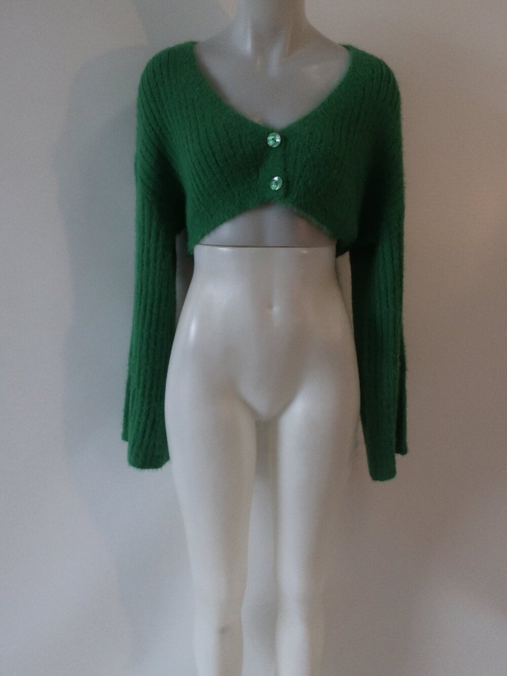 NWT Womens Signature 8 Green Fuzzy Crop Cardigan Sweater S